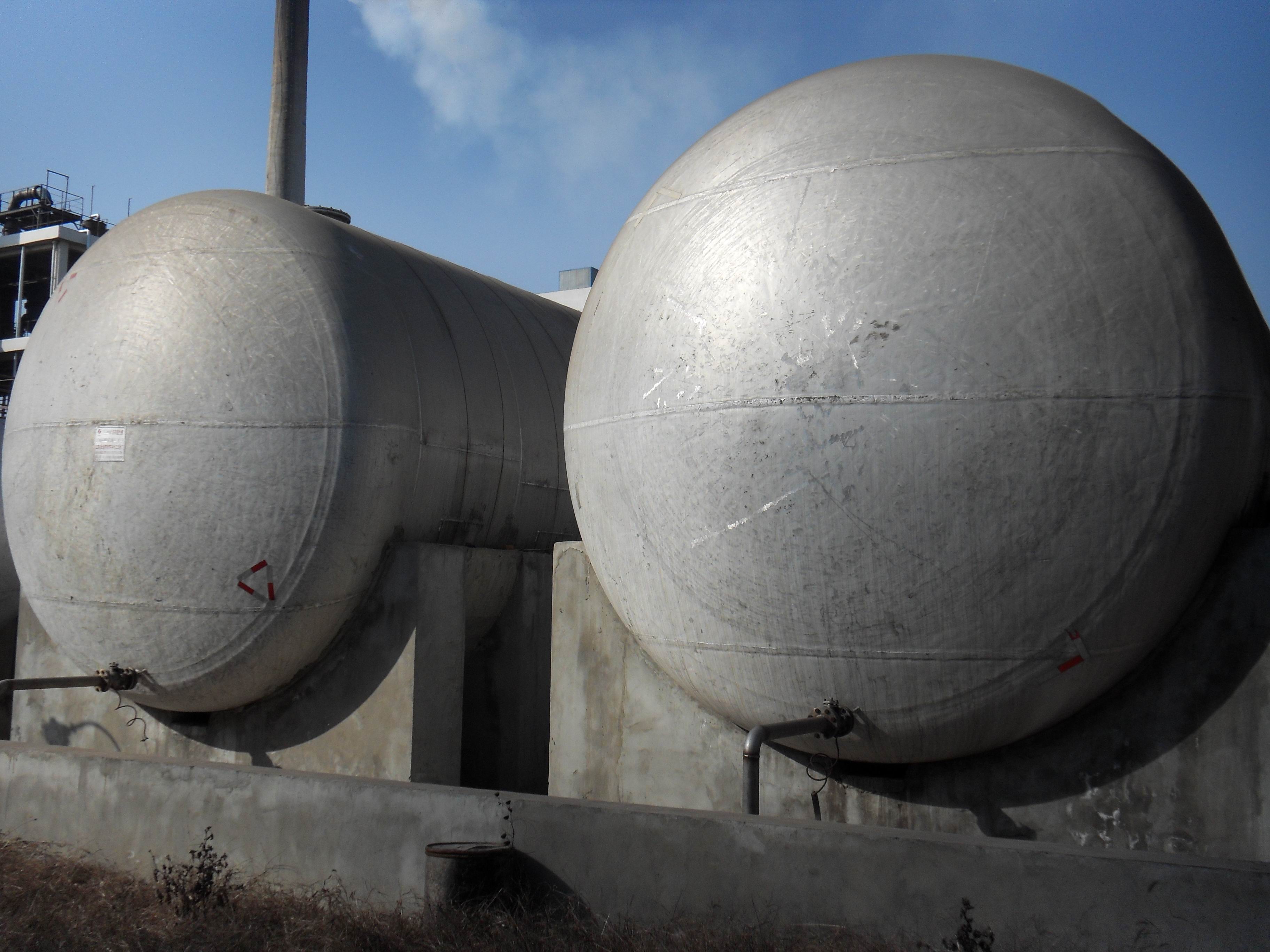 八一(yi)化工(gong)360立方(fang)硝酸(suan)儲罐(guan) 八一(yi)化工(gong)360立方(fang)硝酸(suan)儲罐(guan)