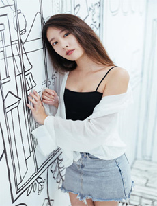 《女员工的付出》-97午夜理论片影院在线播放